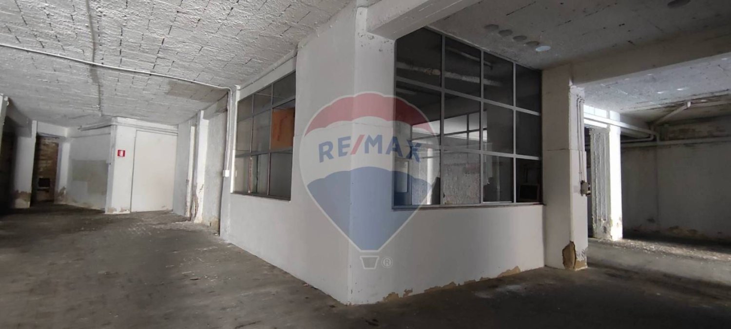 1-salle Propriété commerciale à Caltagirone, Italy No. 164445