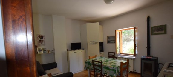 Дом с 9 комнатами в Губбио, Италия № 152013 20