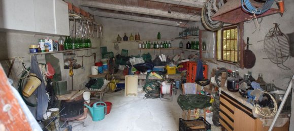 Дом с 9 комнатами в Губбио, Италия № 152013 23