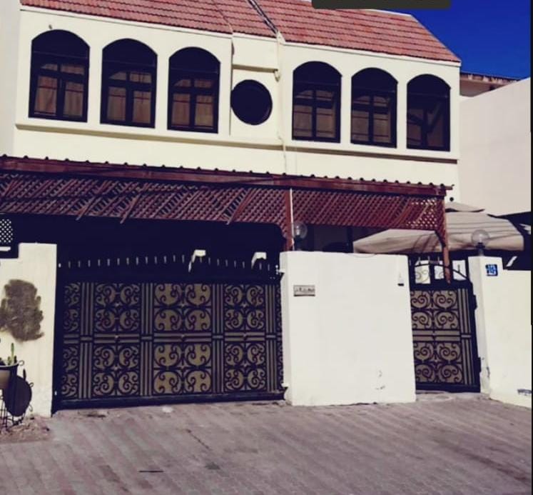 7 bedrooms Villa in Al Khuwair, Oman No. 1620
