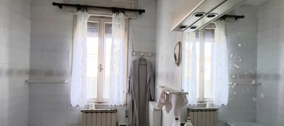 Casa de 7 habitaciónes en Rovigo, Italy No. 279503 10