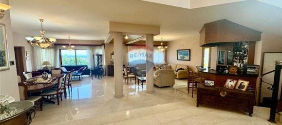 5 bedrooms Villa in Limassol, Cyprus No. 14740 3