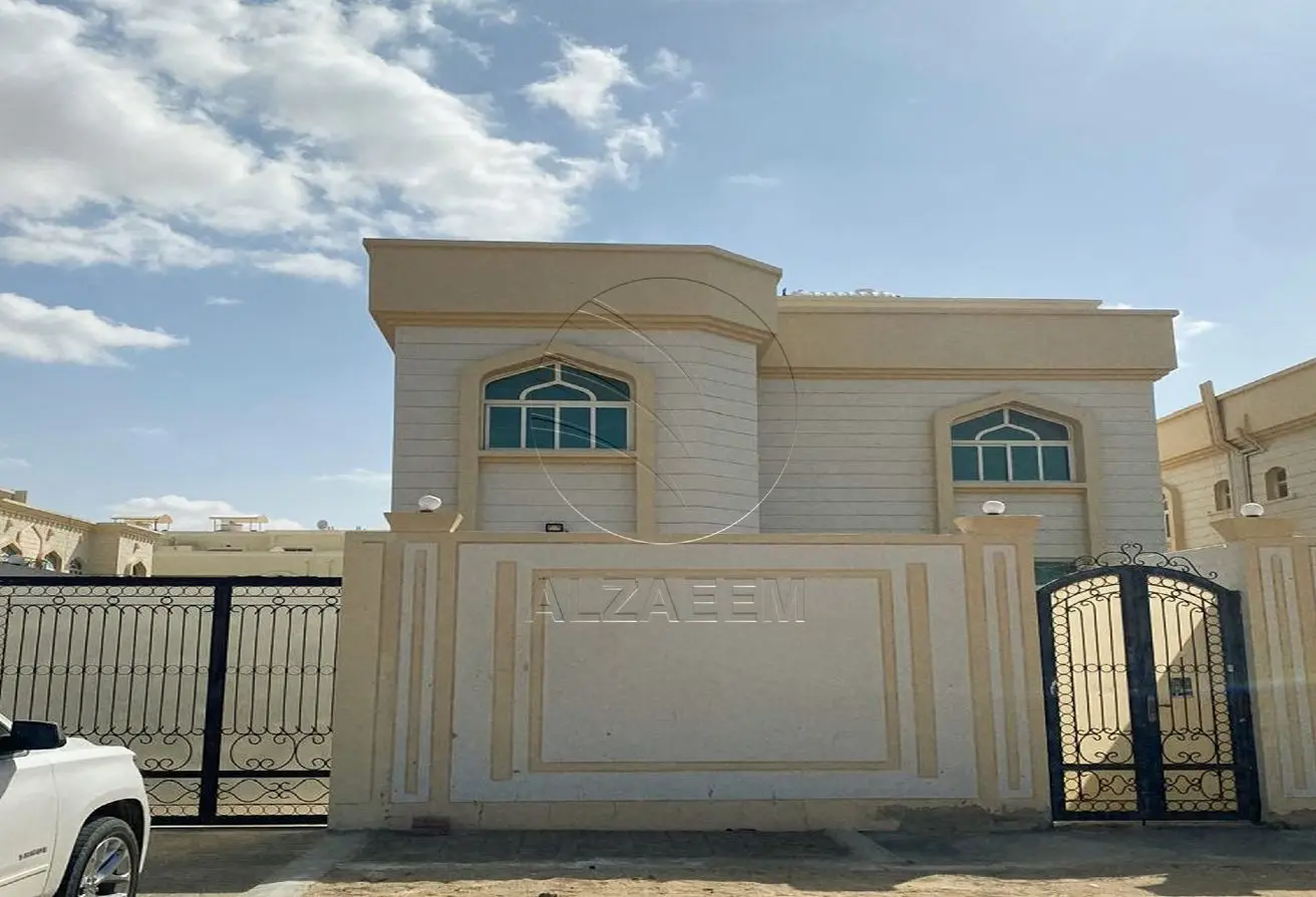 5 bedrooms Villa in Shakhbout City, UAE No. 109082