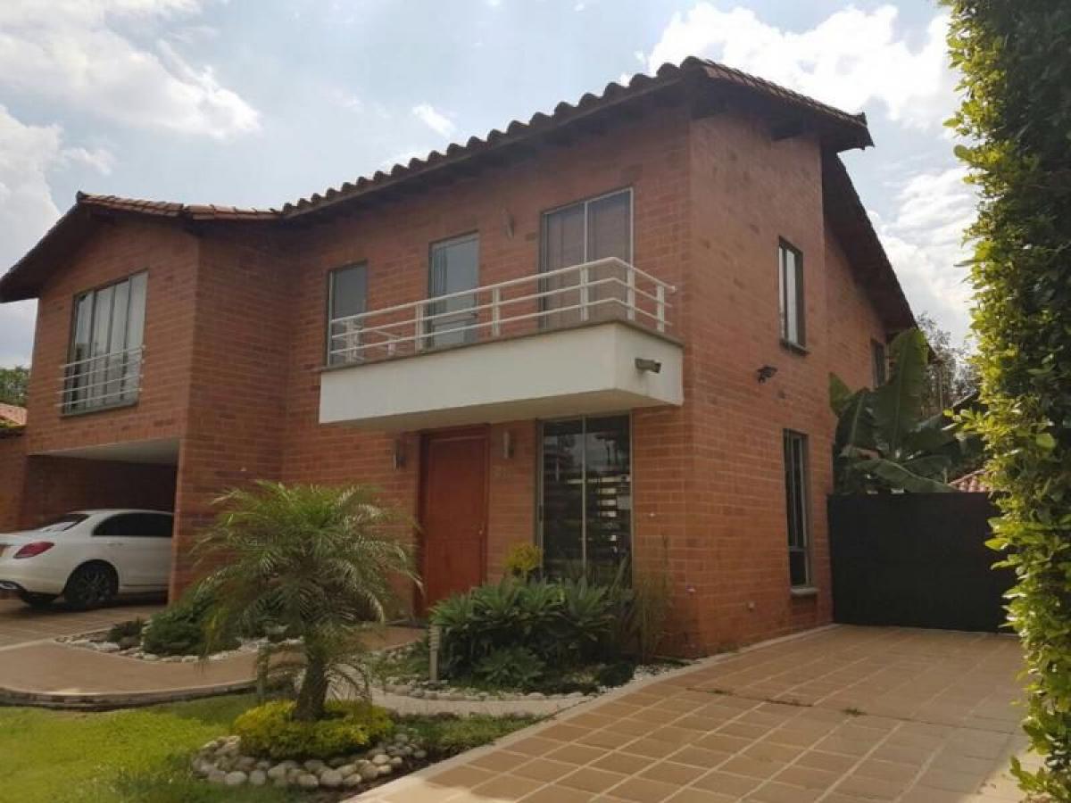 4 bedrooms House in Valle del Cauca, Colombia No. 9421