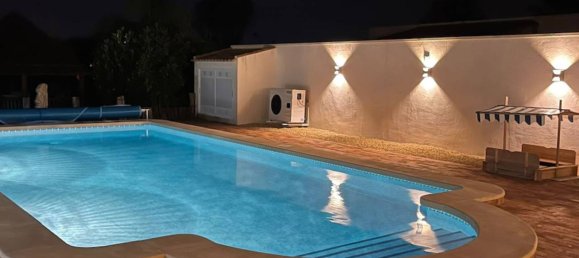 Villa de 4 dormitorios en Daya Vieja, Spain No. 8623 26