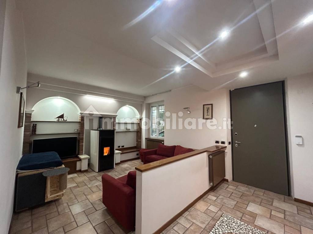 3 Schlafzimmer Wohnung in Robecchetto con Induno, Italy, Nr. 93822