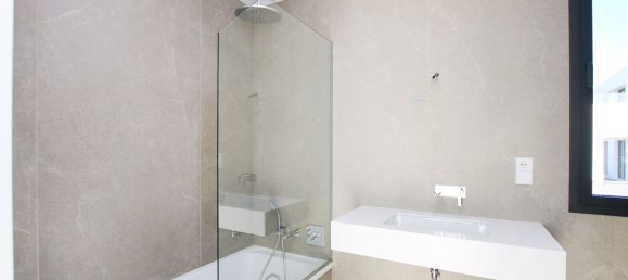 4 bedrooms Villa in Marbella, Spain No. 98879 35