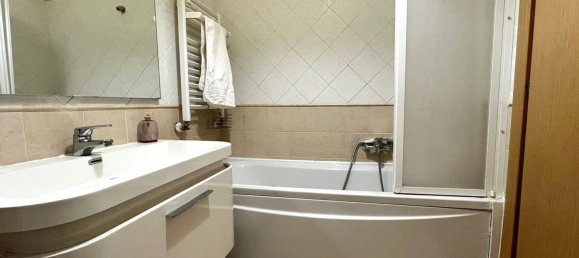 2 rooms Apartment in Rome, Italy No. 26565 27