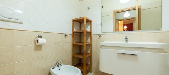 2 rooms Apartment in Rome, Italy No. 26565 14