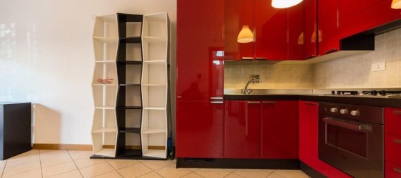 2 rooms Apartment in Rome, Italy No. 26565 4