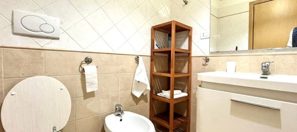 2 rooms Apartment in Rome, Italy No. 26565 26