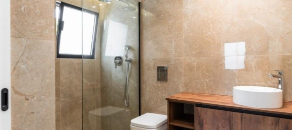 4 bedrooms House in Cascais, Portugal No. 104105 16