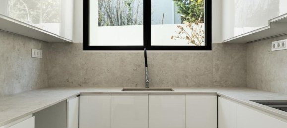 4 bedrooms House in Cascais, Portugal No. 104105 8