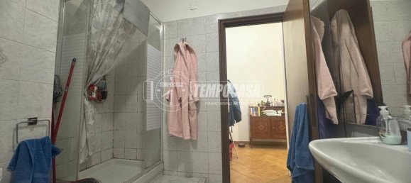 2 chambres Appartement à Genoa, Italy No. 371129 2