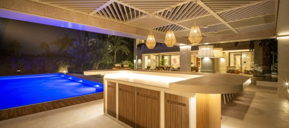 5 bedrooms House in Marbella, Spain No. 105361 11