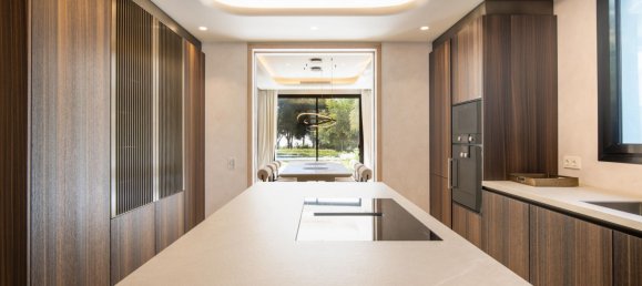 5 bedrooms House in Marbella, Spain No. 105361 21