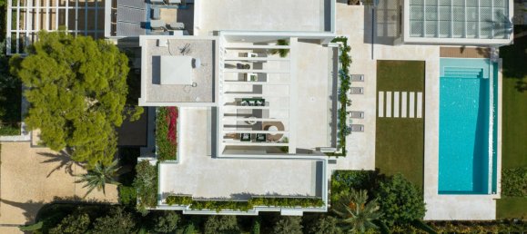 5 bedrooms House in Marbella, Spain No. 105361 6