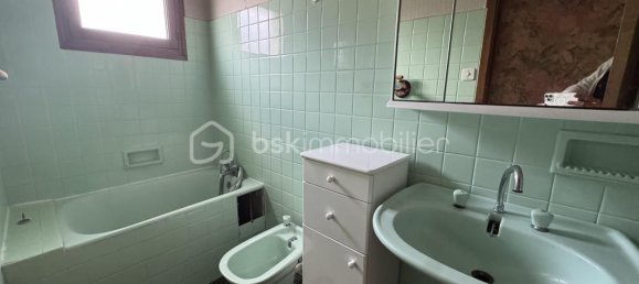 3 bedrooms House in Echirolles, France No. 335265 4