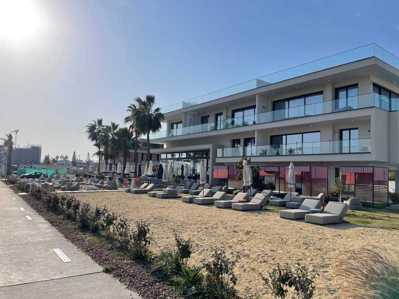 Квартира с 2 спальнями в Ларнака, Кипр № 81765