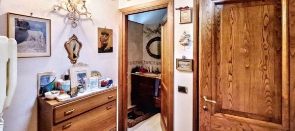 3 rooms House in Agliana, Italy No. 262282 7