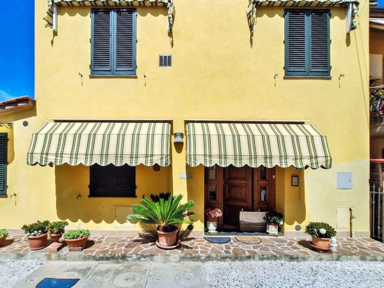 3 rooms House in Agliana, Italy No. 262282