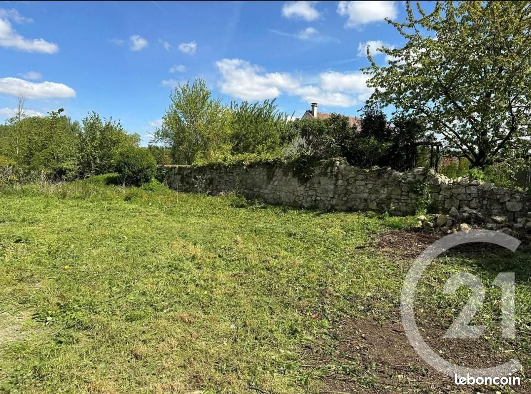 910m² Land in Pontpoint, France No. 154798