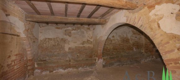 Casa de 4 dormitorios en Castiglione del Lago, Italy No. 58042 9