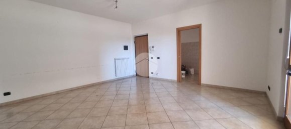 Квартира с 4 комнатами в Витербо, Италия № 278493 9