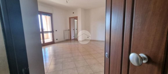 Квартира с 4 комнатами в Витербо, Италия № 278493 2