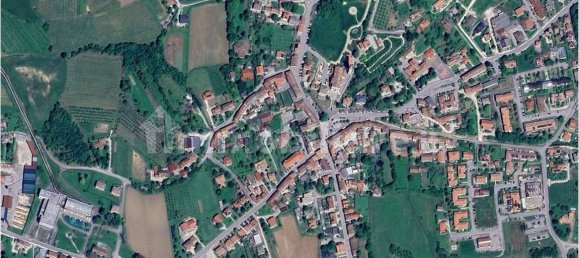 Дом с 2 спальнями в Порденоне, Италия № 348855 22