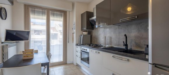 Apartamento de 5 habitaciónes en Osimo, Italy No. 37512 3