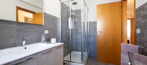 Apartamento de 5 habitaciónes en Osimo, Italy No. 37512 43