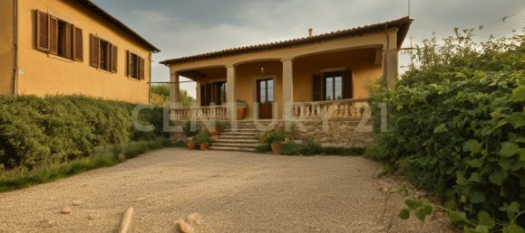 6 bedrooms House in Roccastrada, Italy No. 316852 2
