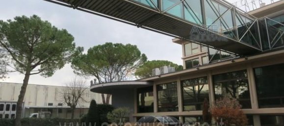 2352m² Commercial property in Fabriano, Italy No. 86912 12