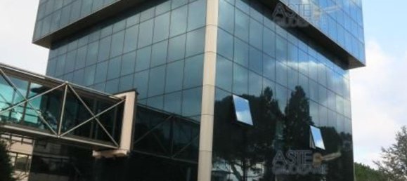 2352m² Commercial property in Fabriano, Italy No. 86912 13