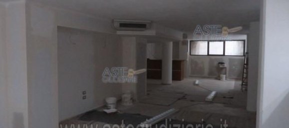 2352m² Commercial property in Fabriano, Italy No. 86912 14