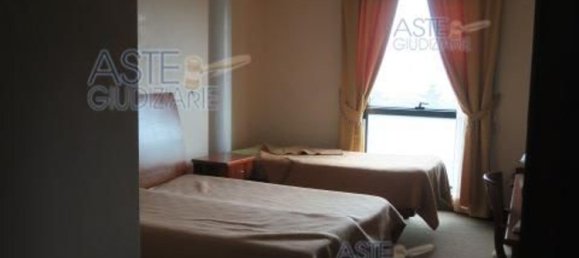 2352m² Commercial property in Fabriano, Italy No. 86912 6