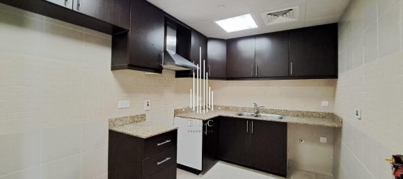 2 bedrooms Apartment in Al Khalidiya, UAE No. 39960 7