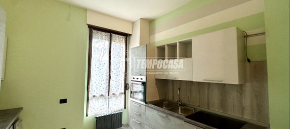 2 bedrooms Apartment in Merate, Italy No. 87848 3
