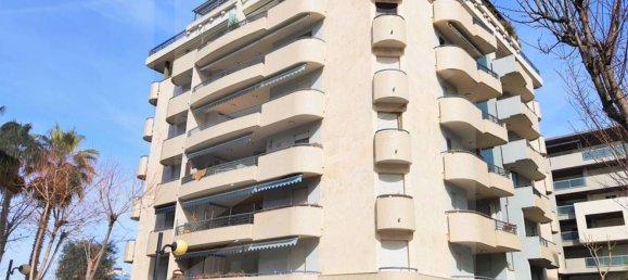 3 rooms Penthouse in Montesilvano, Italy No. 28359 2