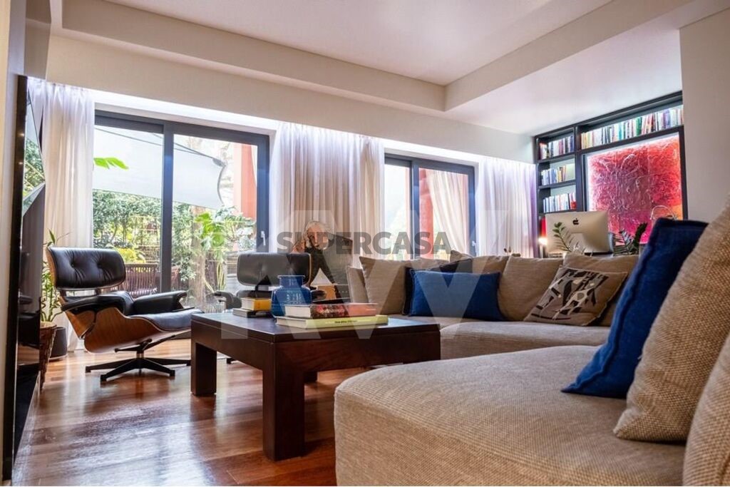 3 bedrooms Apartment in Cascais, Portugal No. 160113