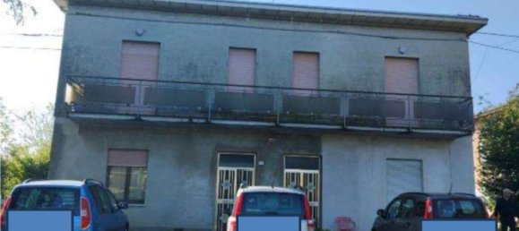 Apartamento T7 em San Prospero, Italy N.º 327421 2