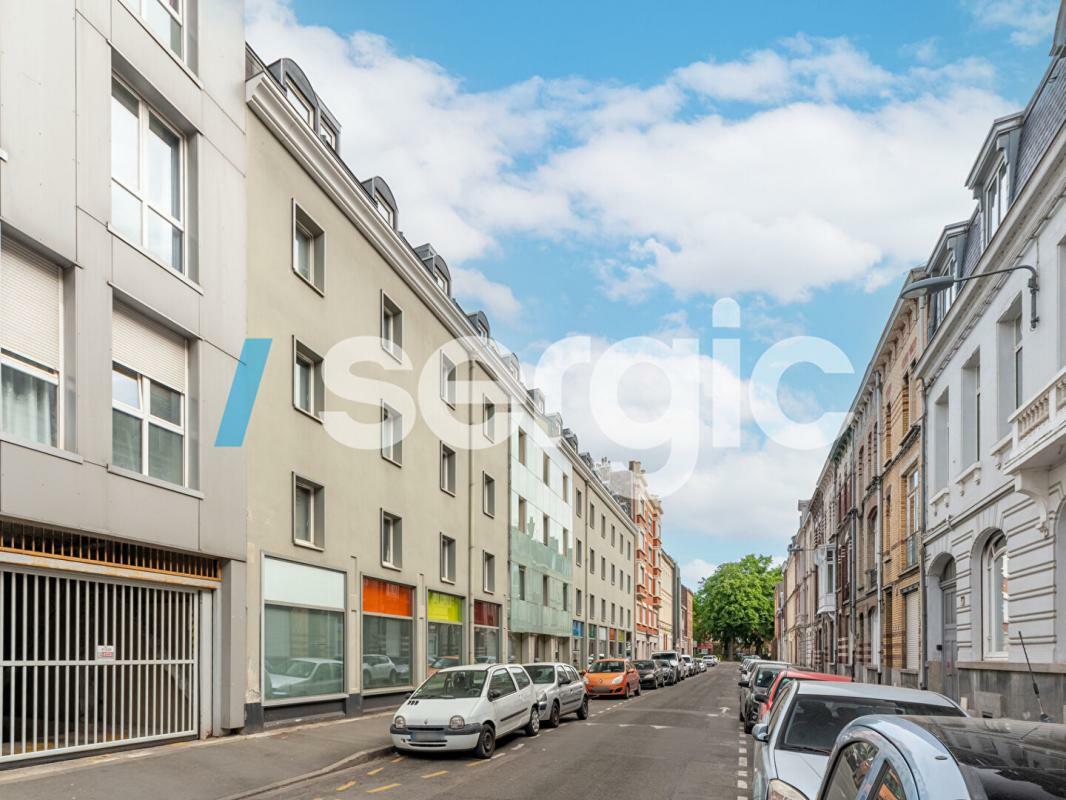 Apartamento de 1 dormitorio en Lille, France No. 100035