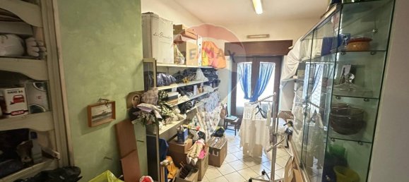 5-salle Maison à Casalduni, Italy No. 4744 18