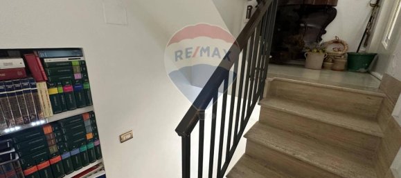 5-salle Maison à Casalduni, Italy No. 4744 36