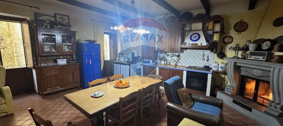 5-salle Maison à Casalduni, Italy No. 4744 40