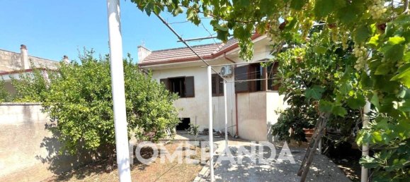 3 Schlafzimmer Villa in San Donato di Lecce, Italy, Nr. 354070 4