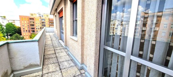 Пентхаус с 3 комнатами в Саронно, Италия № 312016 32