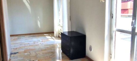 Пентхаус с 3 комнатами в Саронно, Италия № 312016 9