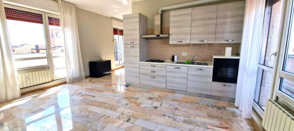 Пентхаус с 3 комнатами в Саронно, Италия № 312016 13